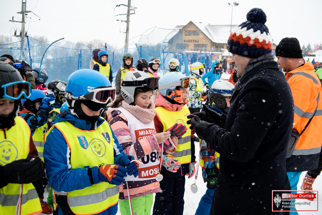 Obóz narciarsko- snowboardowy” na Stoku Tylicz Master-Ski.